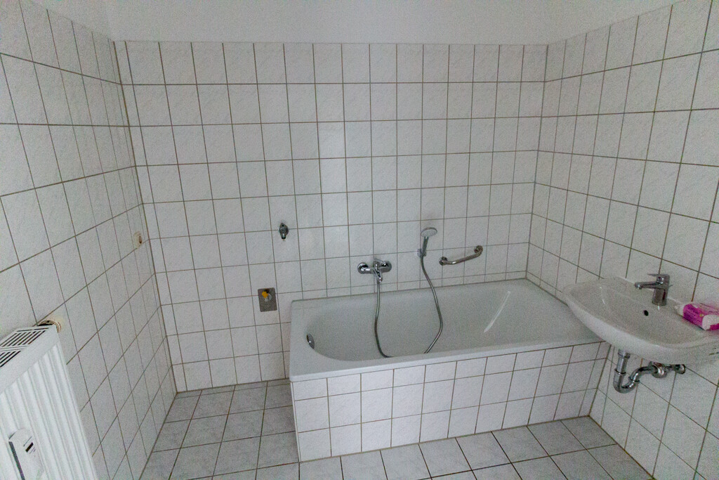 **Zentrumsnah Wohnen + komplett renoviert + fast neuwertig** - Photo 2